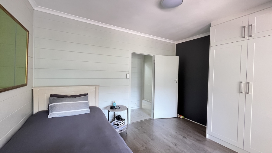 3 Bedroom Property for Sale in Glencairn Western Cape